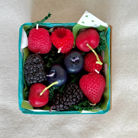 Mixade bär tårtljus