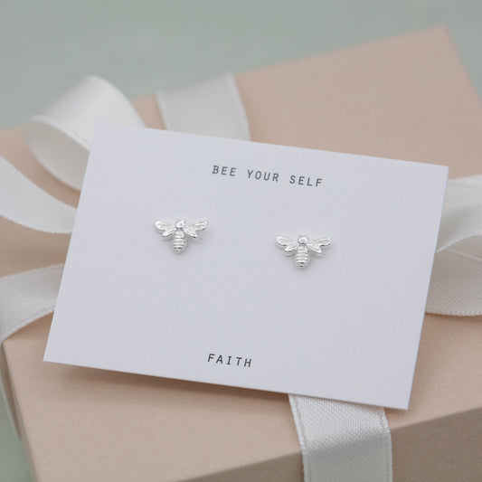 Örhängen i silver bee your self