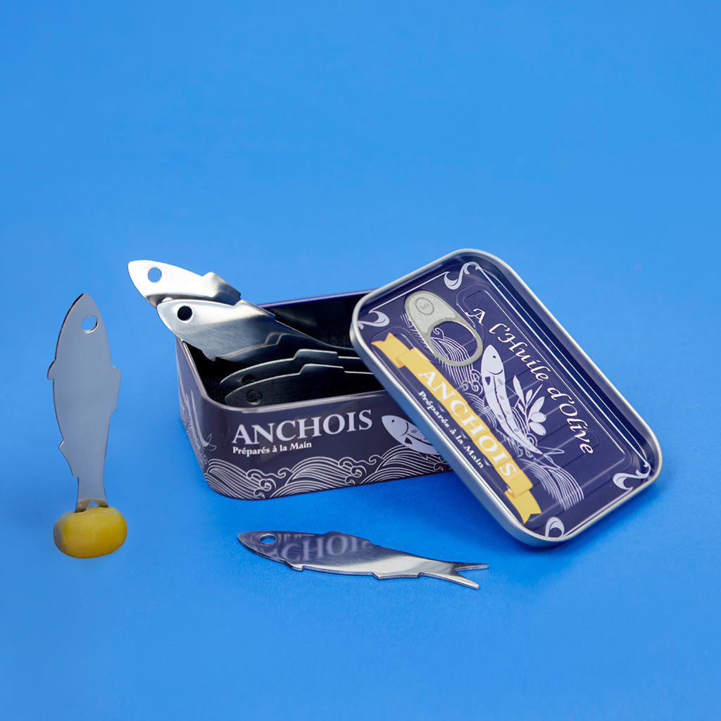 Tilltuggsgafflar i anchovisburk blå