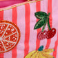 Broderad large sminkväska/necessär frukter