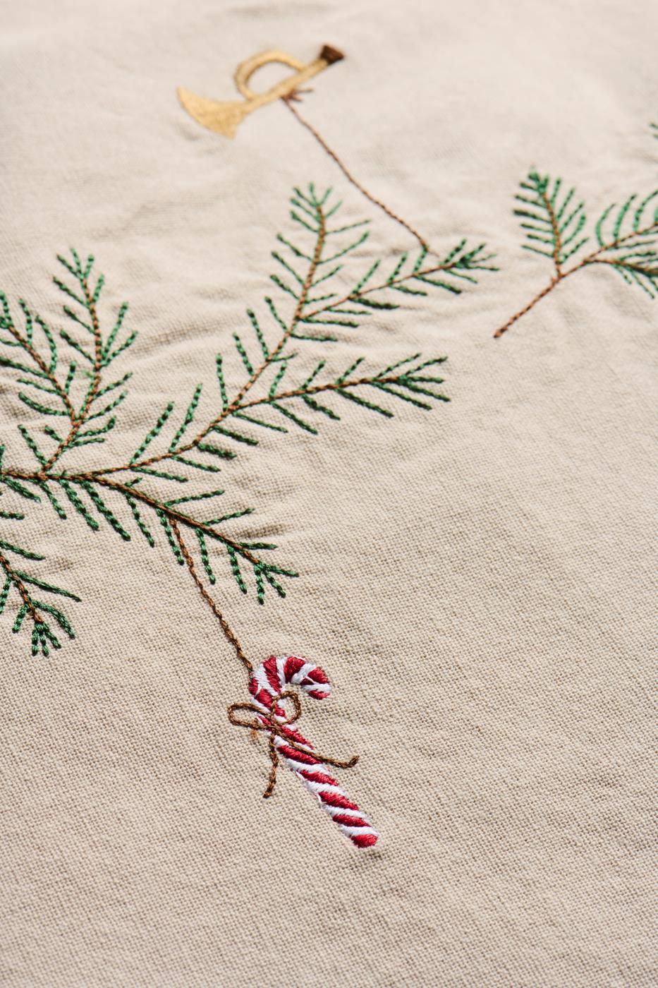 Bordslöpare broderat julmotiv