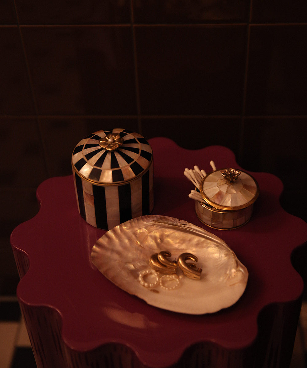 Zoey ask med blomma navy