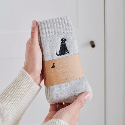 Strømper med broderet hund - Labrador